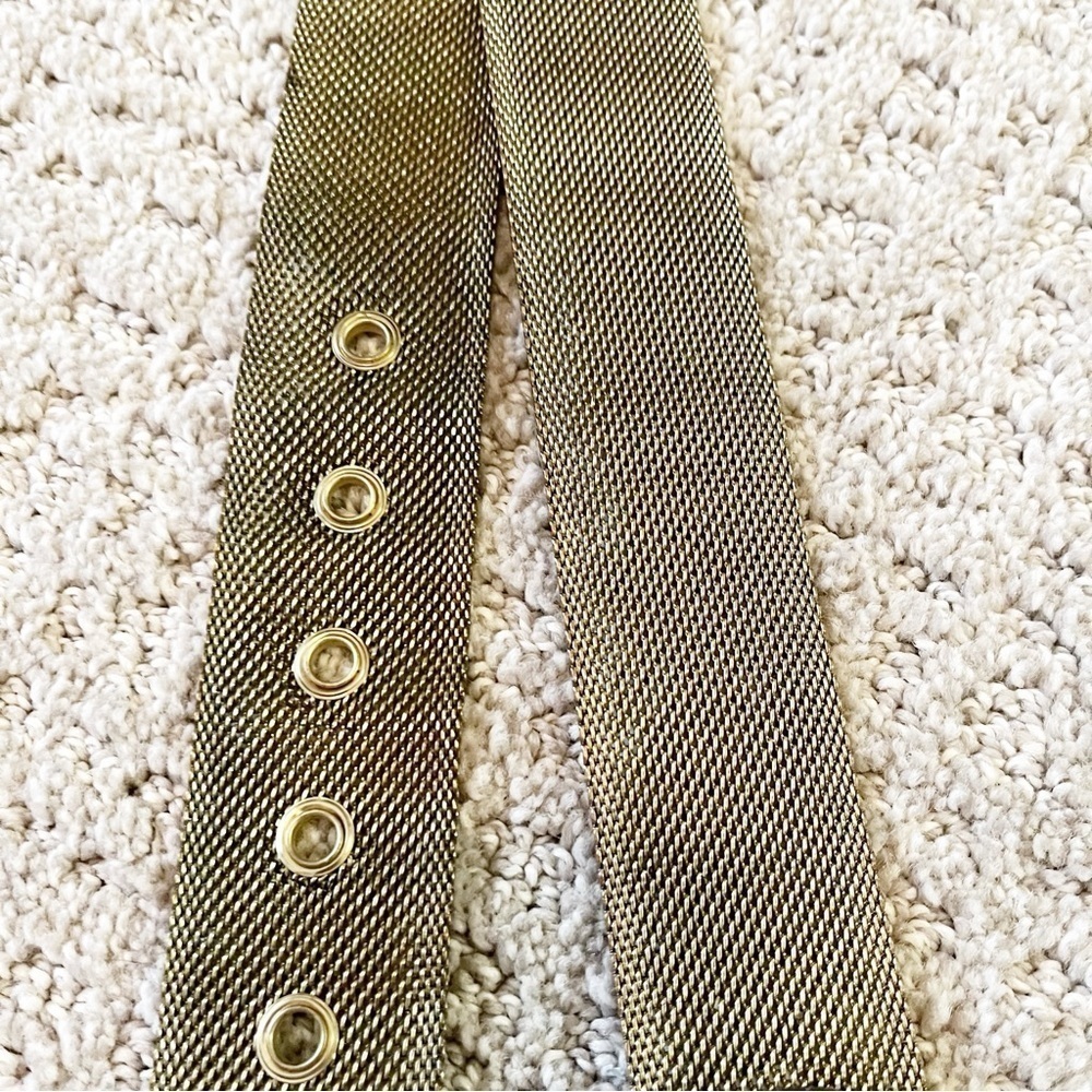 Gold Western Mesh Belt Womens Sz S/M Metallic Grommet Vintage 80s Tooled Floral - Picture 8 of 10